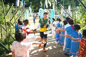 BIB: 292
                            <button type="button" onclick="openModal(19060251)" class="btn btn-primary btn-sm float-right btn-popup" data-toggle="modal" data-target=".modal-high-quality">
                        <i class="fas fa-shopping-cart"></i> Add to Cart
                    </button>
                                            <button type="button" onclick="isThisMe(19060251, true)" class="btn btn-success btn-sm float-right btn-popup btn-isme hidden" data-toggle="tooltip" data-placement="bottom" title="นี่คือรูปของคุณใช่ไหม คลิกที่นี่เพื่อเอาเข้าอัลบั้ม">
                        <i class="fas fa-plus"></i> Add to album
                    </button>
                    <button type="button" onclick="isThisMe(19060251, false)" class="btn btn-warning btn-sm float-right btn-popup btn-isnotme hidden">
                        <i class="fas fa-ban"></i> Remove from album
                    </button>